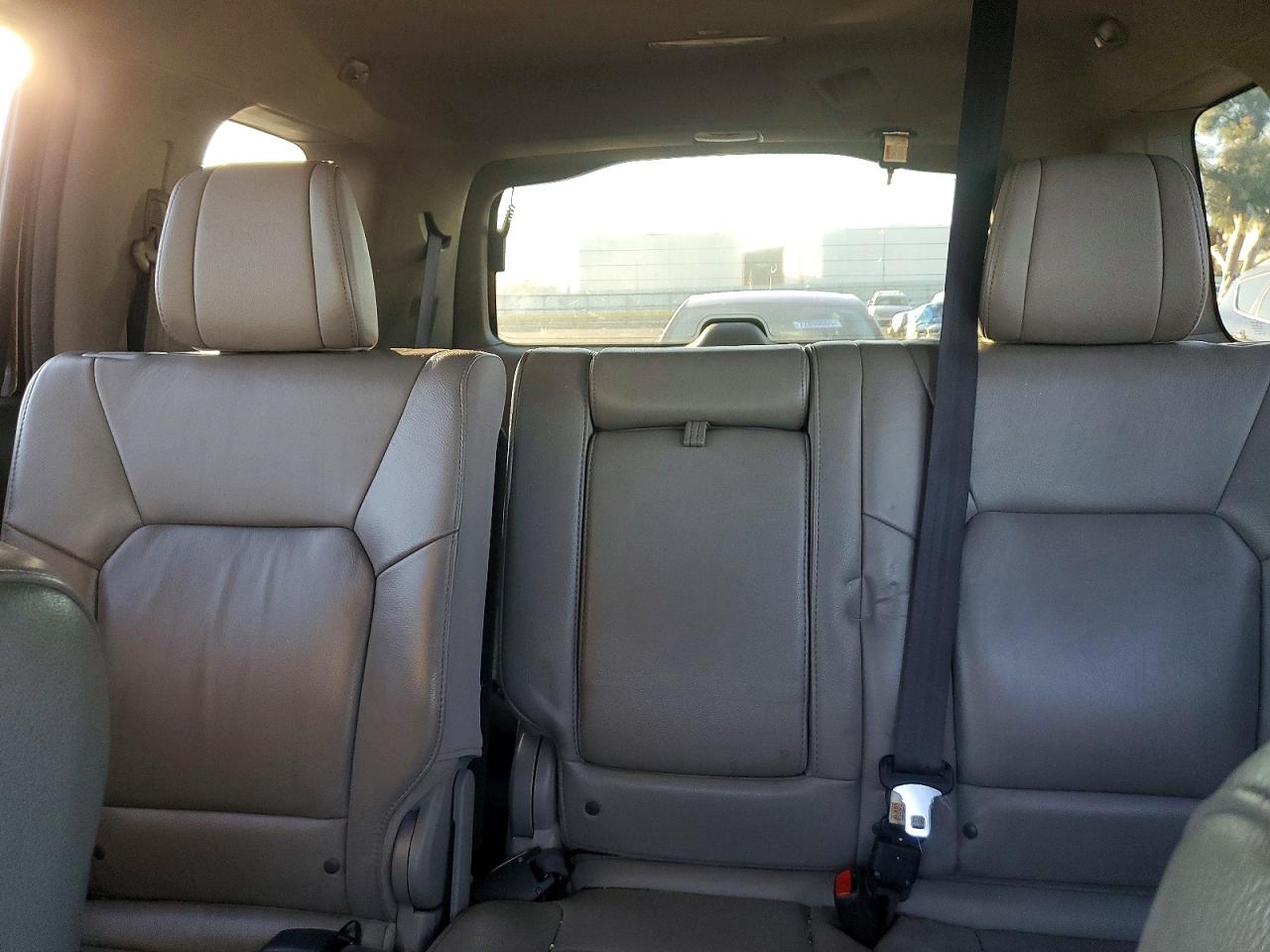 2012 HONDA PILOT EXL photo 19
