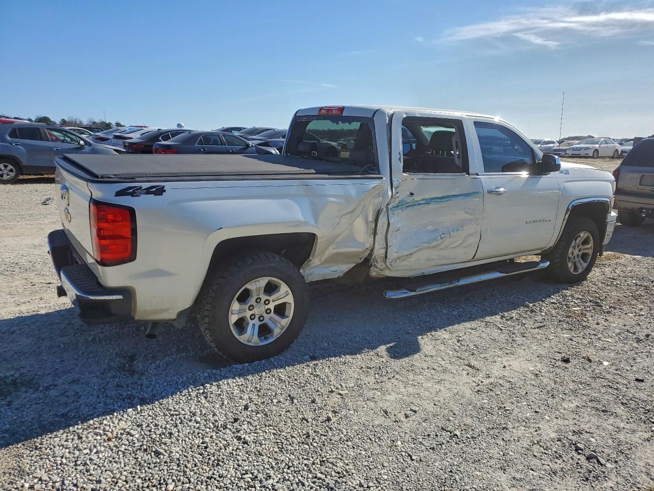 2014 CHEVROLET SILVERADO K1500 LT photo 3