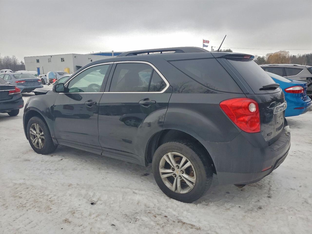 2013 CHEVROLET EQUINOX LT photo 2