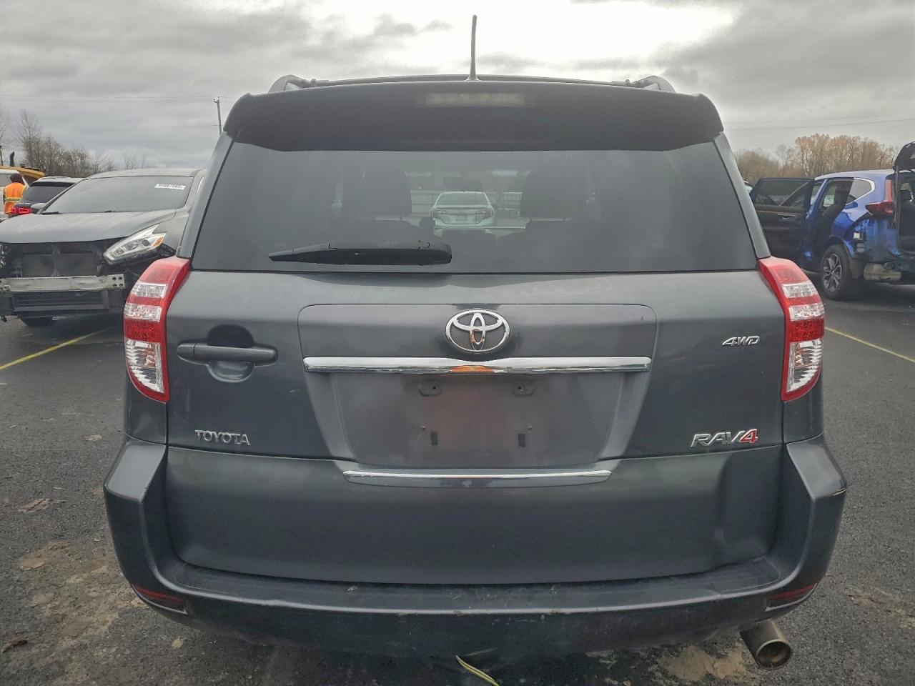 2010 TOYOTA RAV4 SPORT photo 6