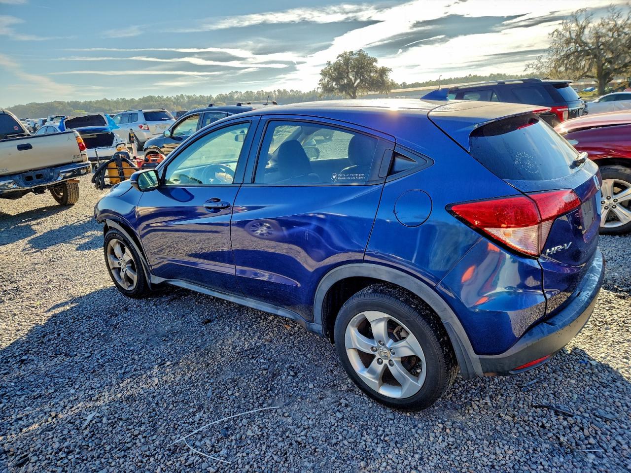 2016 HONDA HR-V EX photo 2