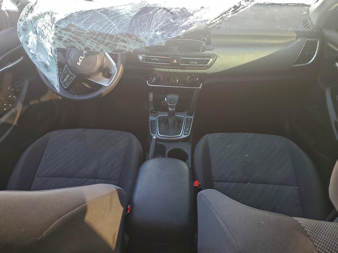 2023 KIA SELTOS LX photo 8