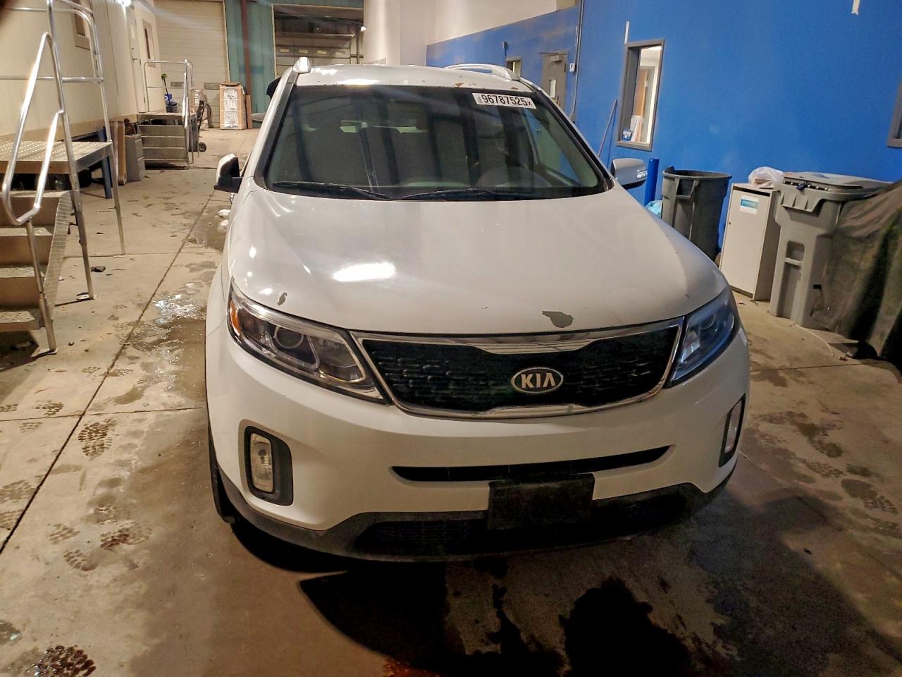 2014 KIA SORENTO LX photo 5