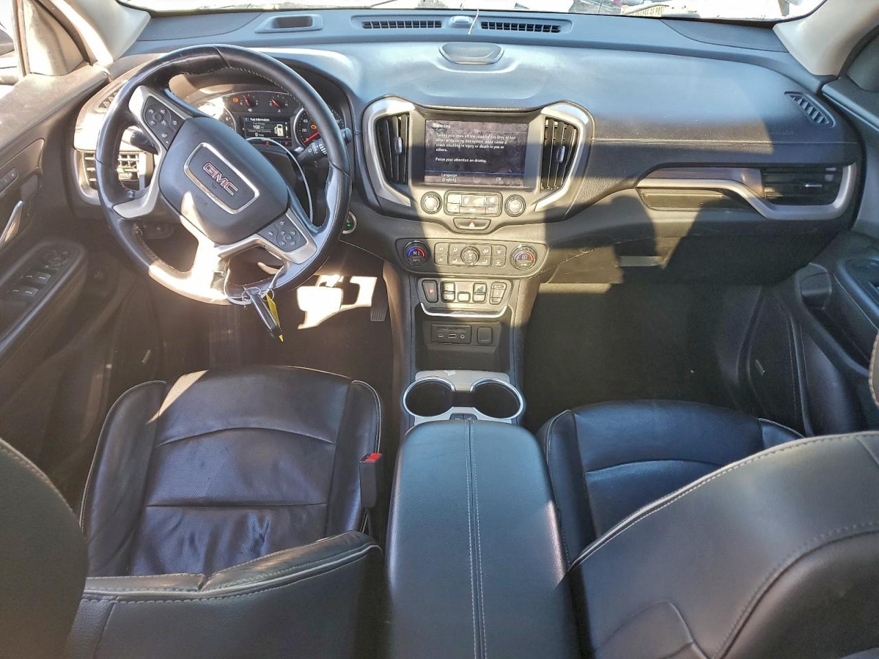 2018 GMC TERRAIN DENALI photo 8