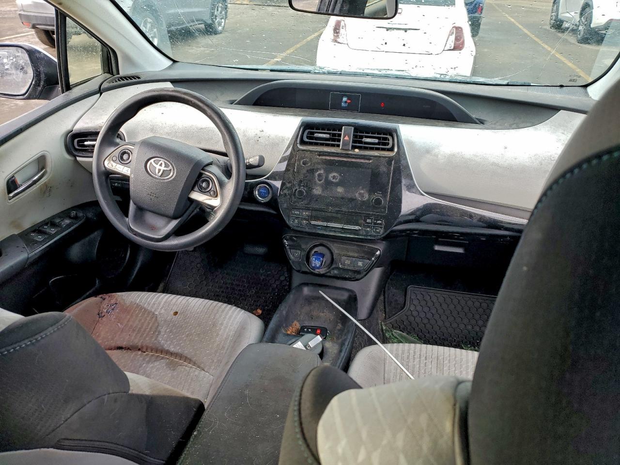 2016 TOYOTA PRIUS photo 8