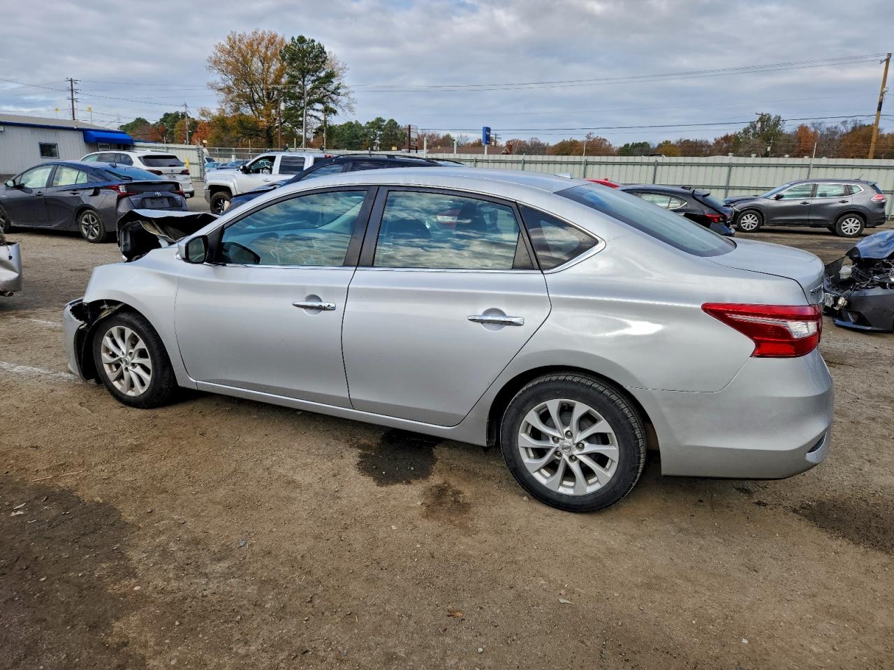 2018 NISSAN SENTRA S photo 3