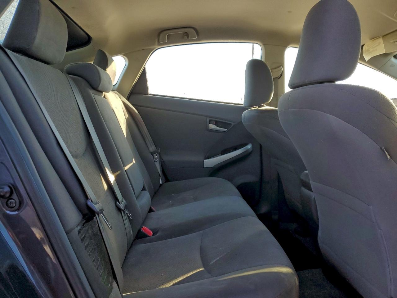 2011 TOYOTA PRIUS photo 10