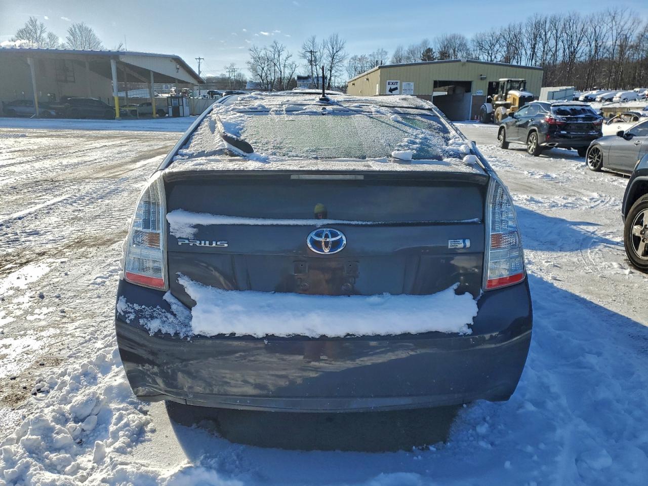 2011 TOYOTA PRIUS photo 6