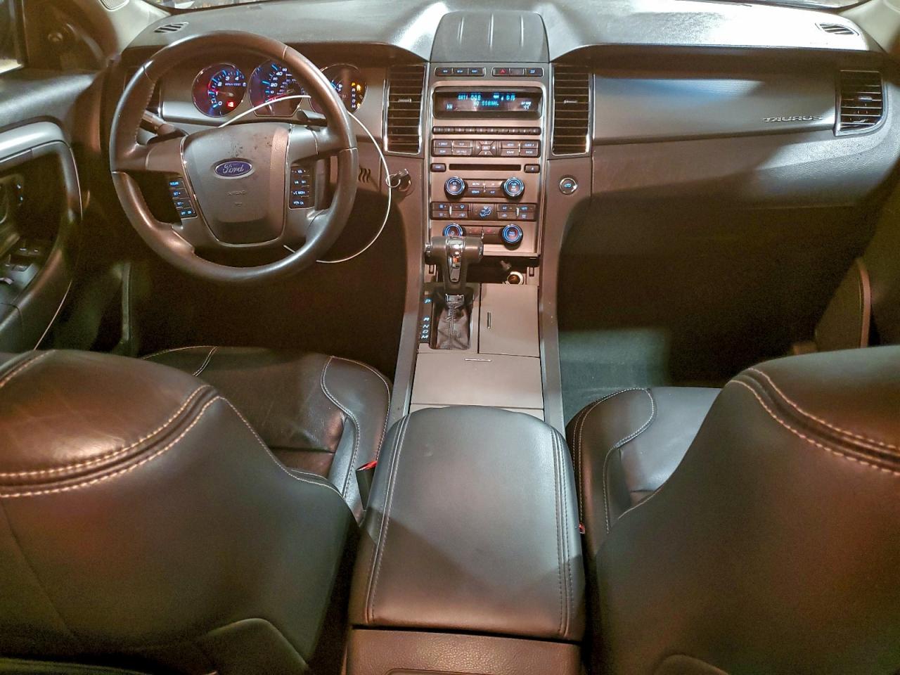 2011 FORD TAURUS SEL photo 8