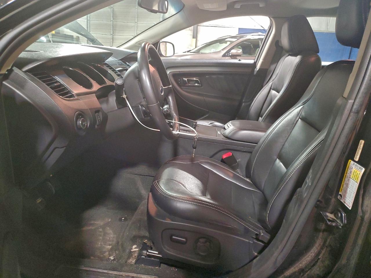 2011 FORD TAURUS SEL photo 7