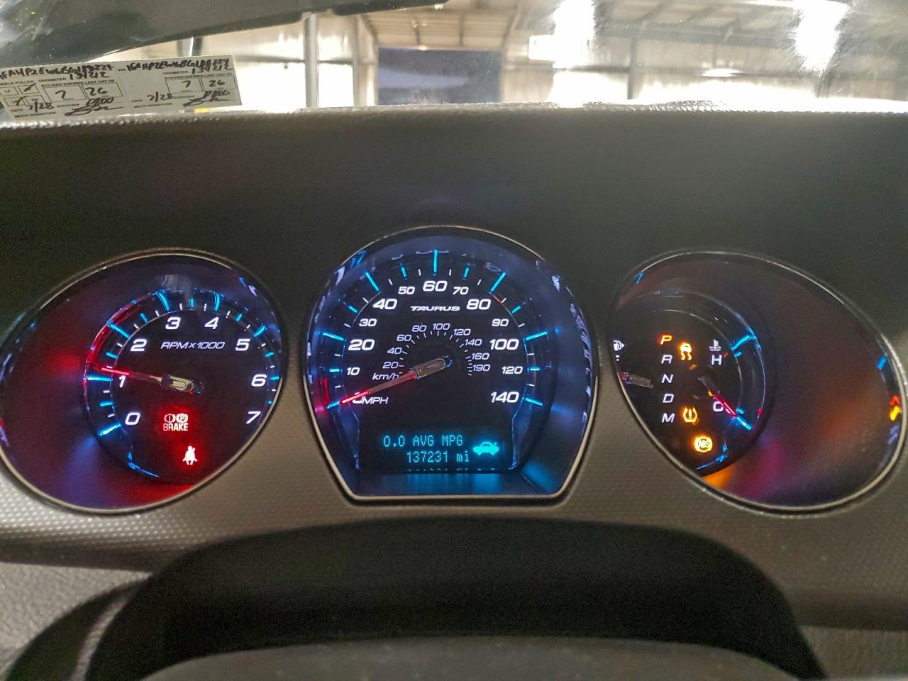 2011 FORD TAURUS SEL photo 9