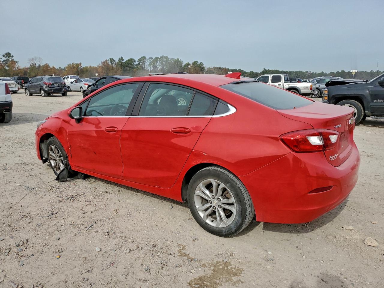 2019 CHEVROLET CRUZE LT photo 2