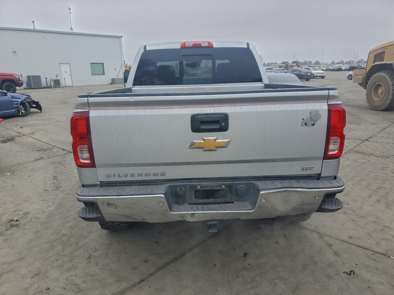 2016 CHEVROLET SILVERADO C1500 LTZ photo 6