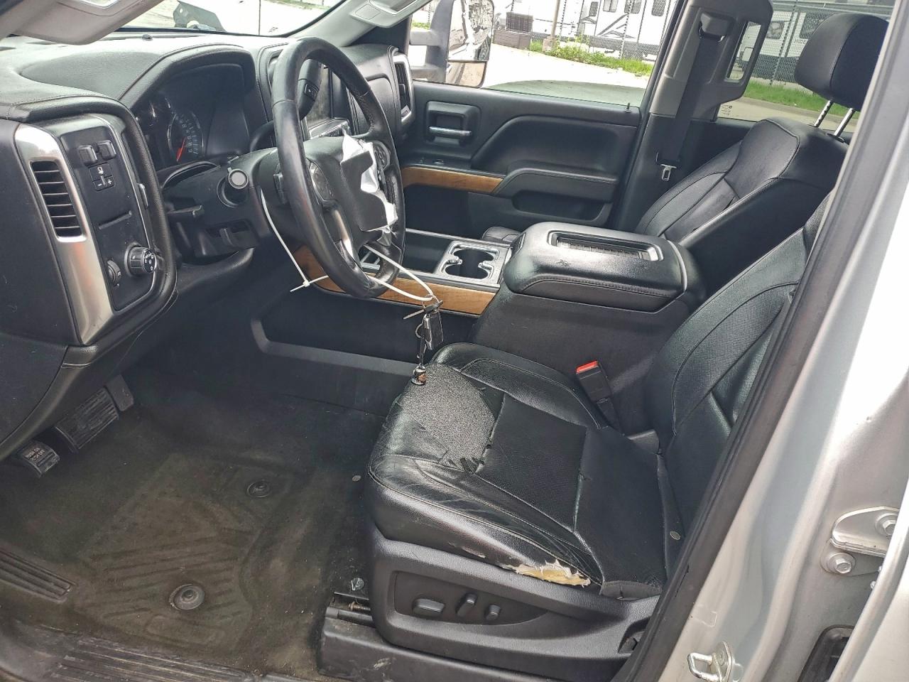 2016 CHEVROLET SILVERADO C1500 LTZ photo 7