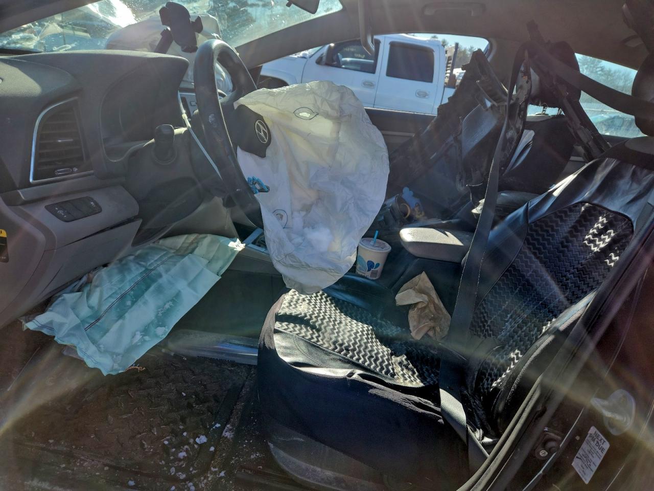 2017 HYUNDAI ELANTRA SE photo 7