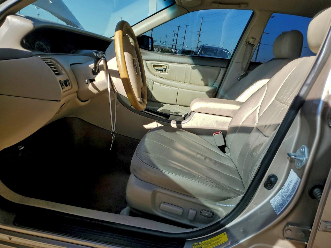 2002 TOYOTA AVALON XL photo 7