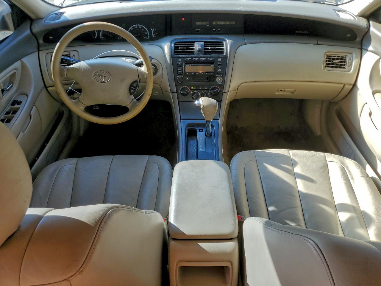 2002 TOYOTA AVALON XL photo 8