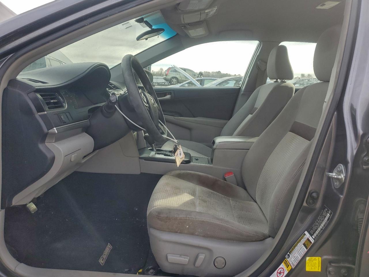 2013 TOYOTA CAMRY L photo 7