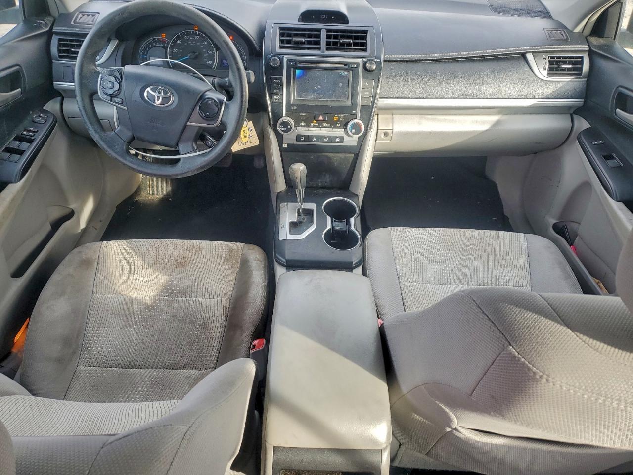 2013 TOYOTA CAMRY L photo 8