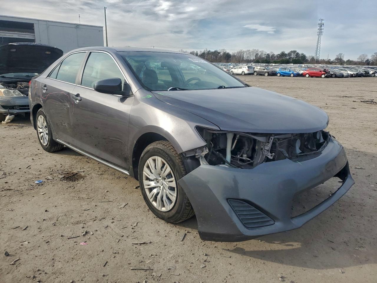 2013 TOYOTA CAMRY L photo 4