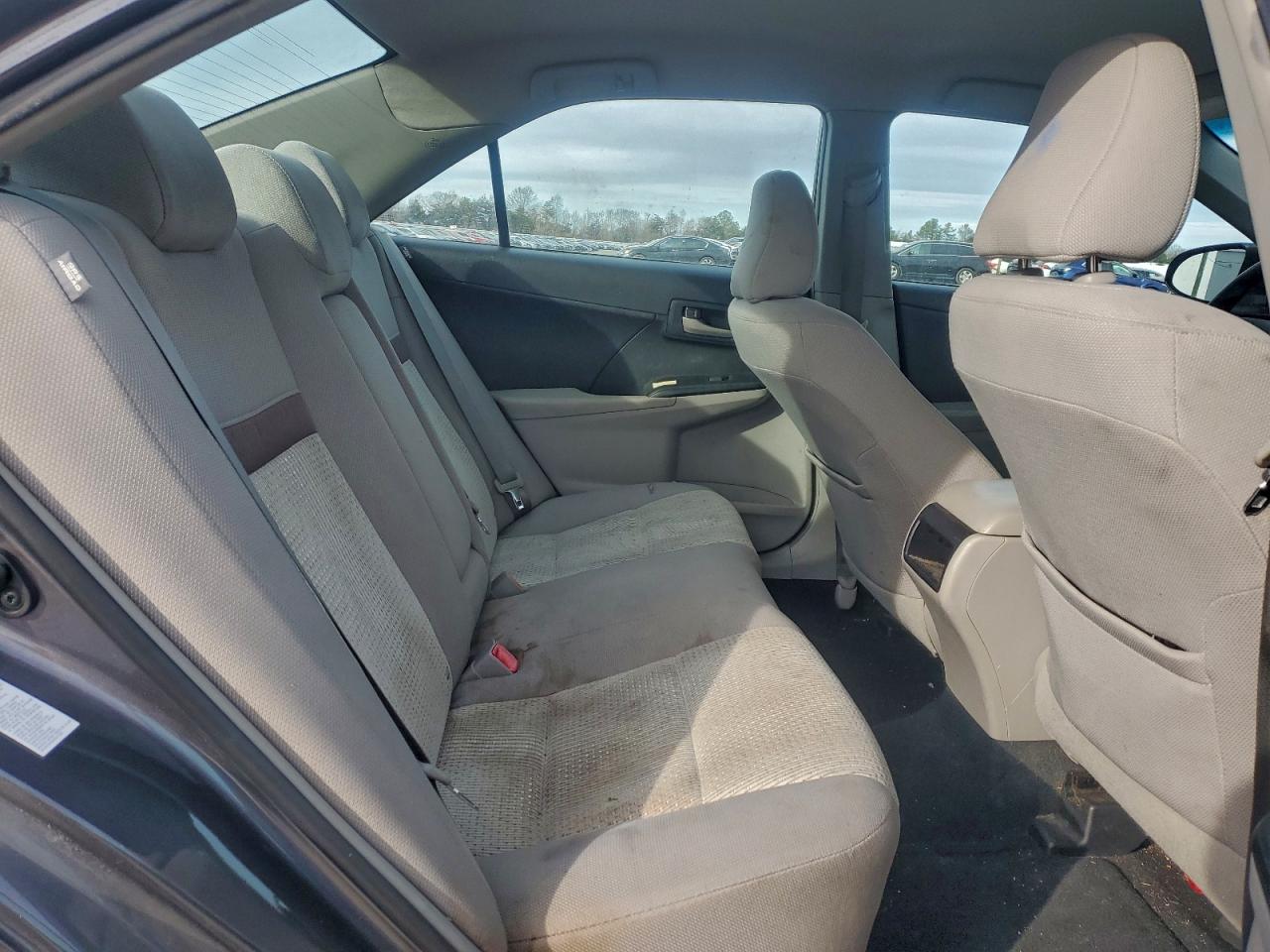 2013 TOYOTA CAMRY L photo 10