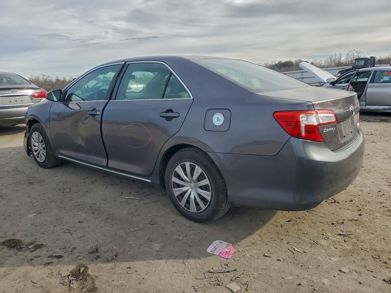 2013 TOYOTA CAMRY L photo 2
