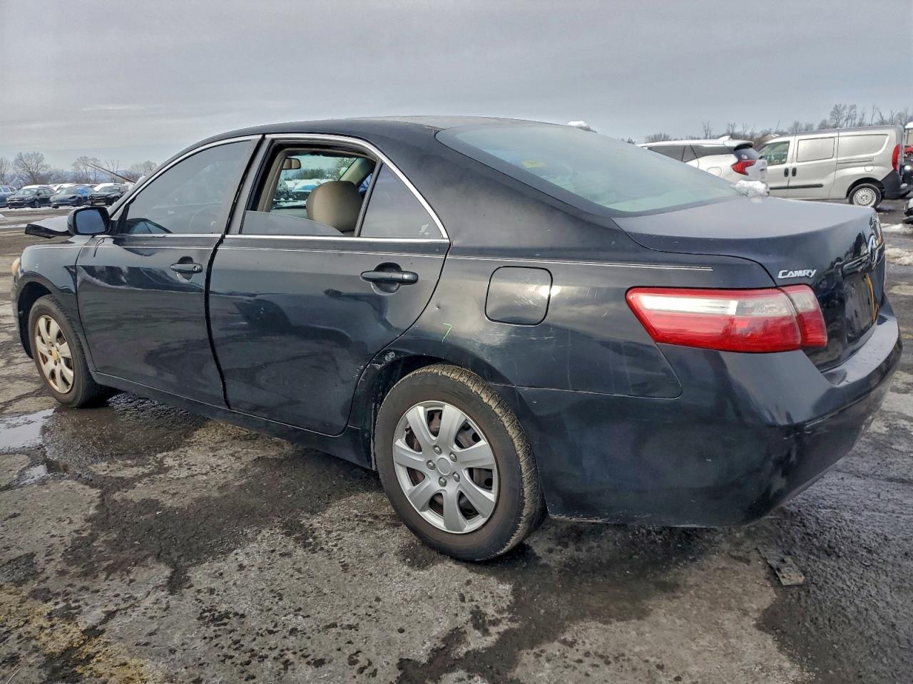2008 TOYOTA CAMRY CE photo 2