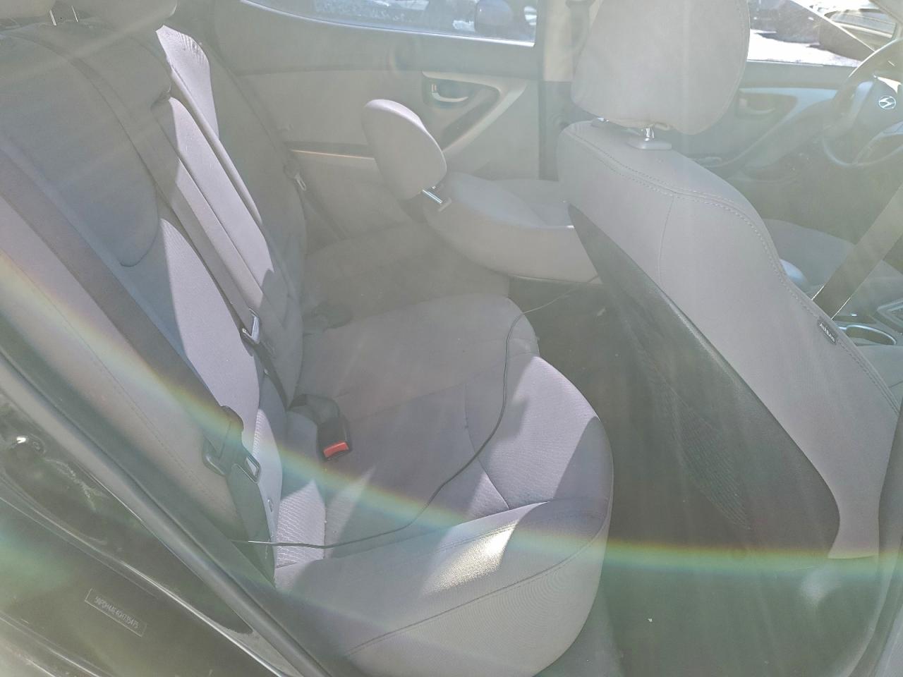 2016 HYUNDAI ELANTRA SE photo 10