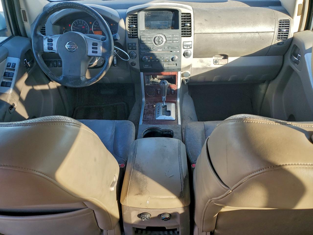 2010 NISSAN PATHFINDER S photo 8