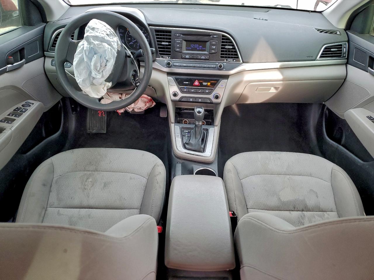 2017 HYUNDAI ELANTRA SE photo 8