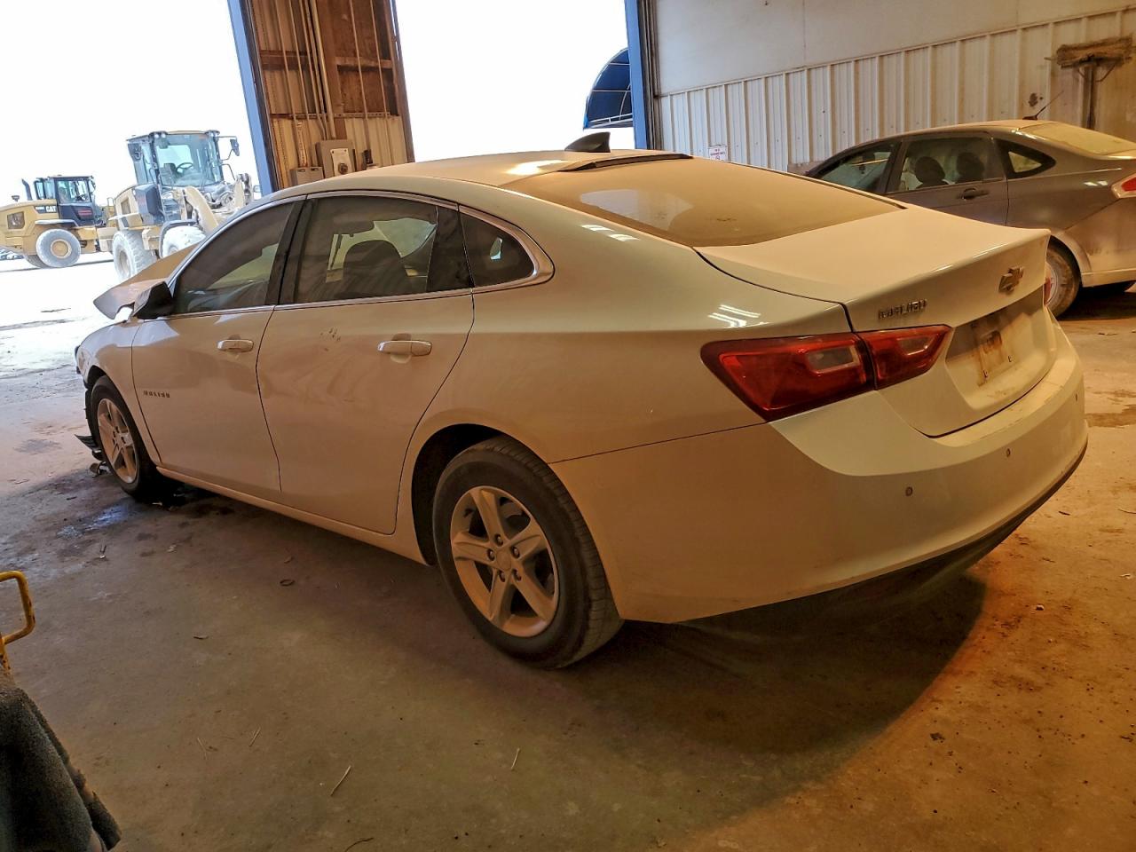 2022 CHEVROLET MALIBU LS photo 2