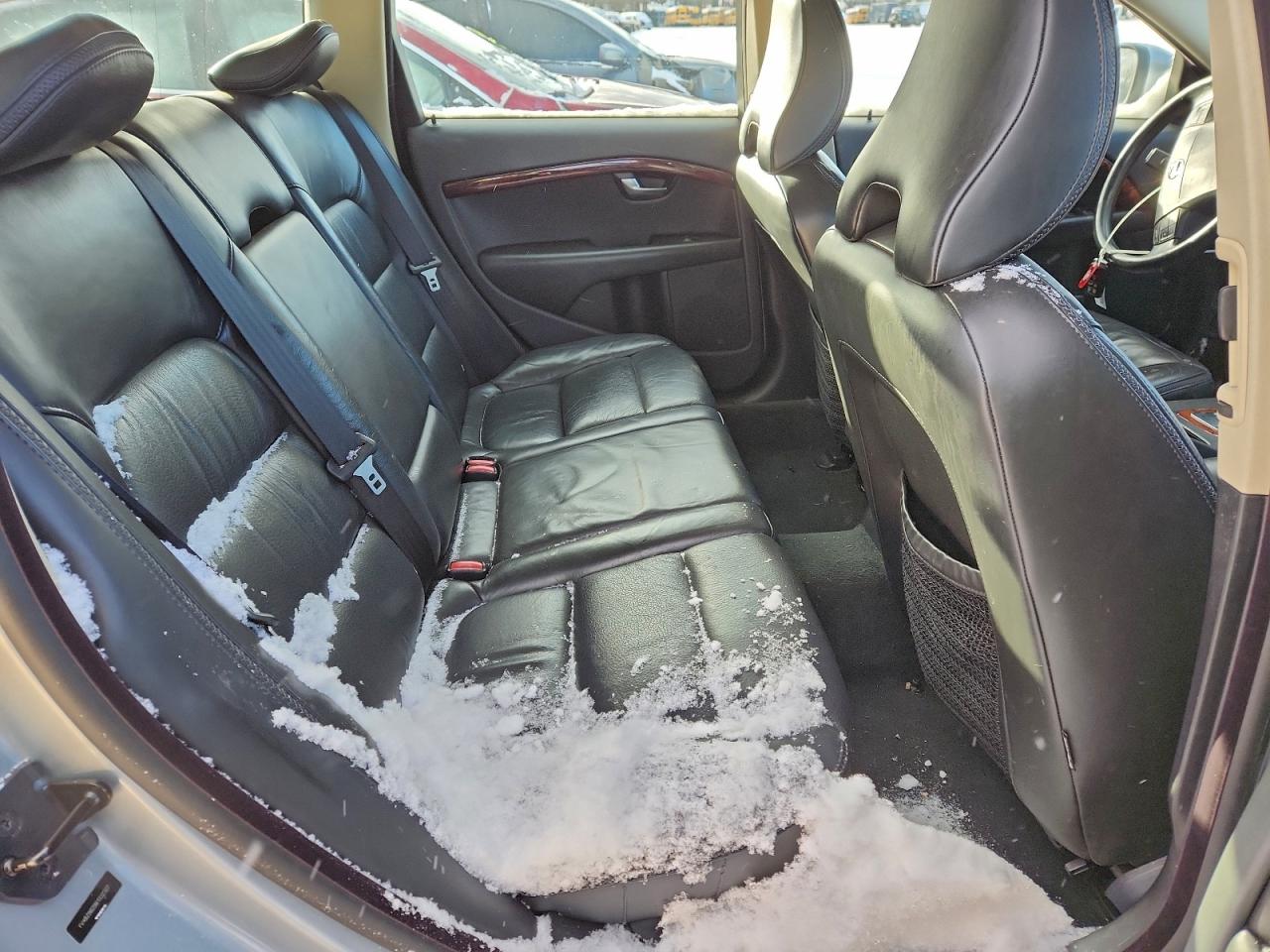 2008 VOLVO XC70 photo 10