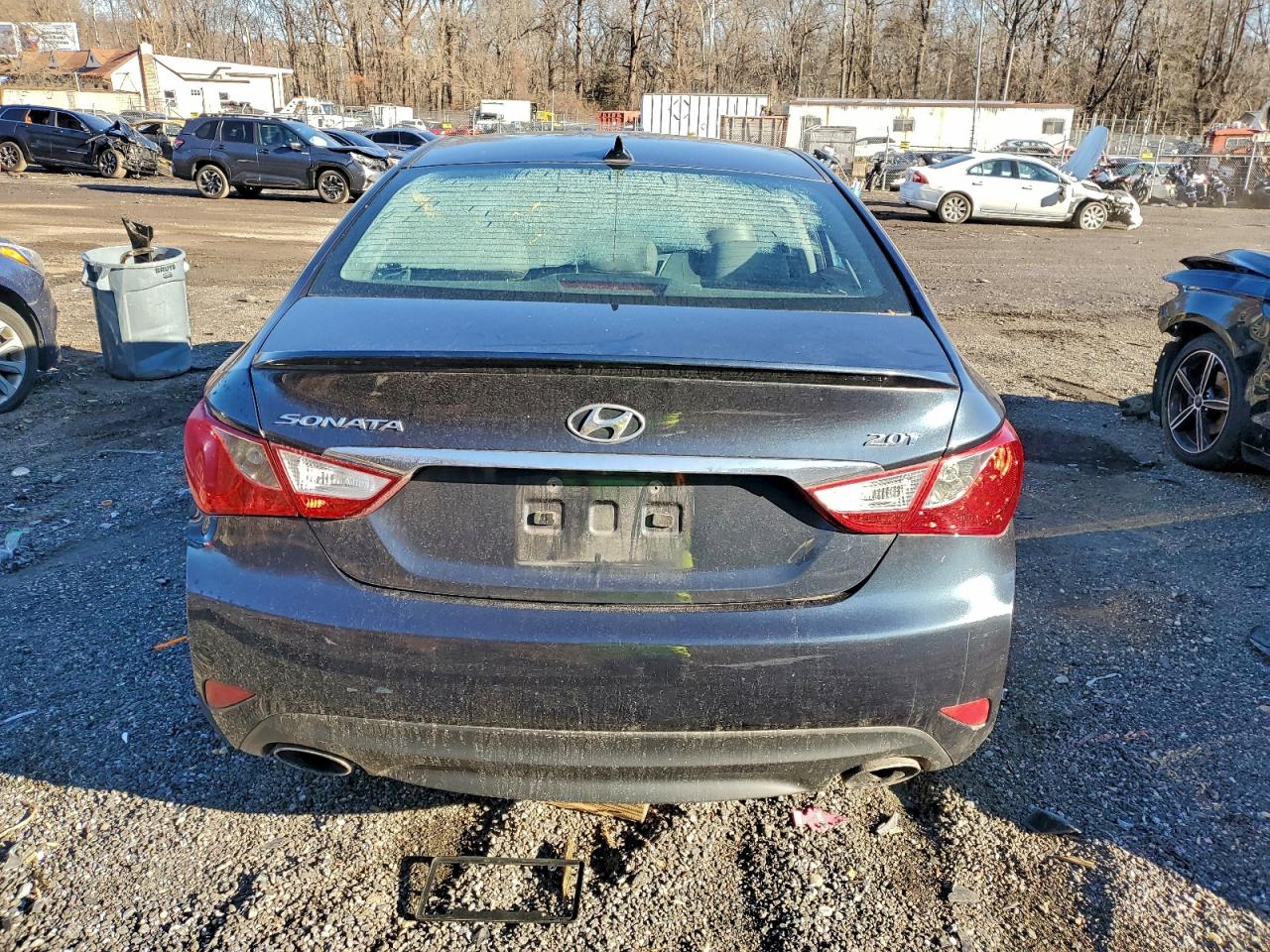 2014 HYUNDAI SONATA SE photo 16