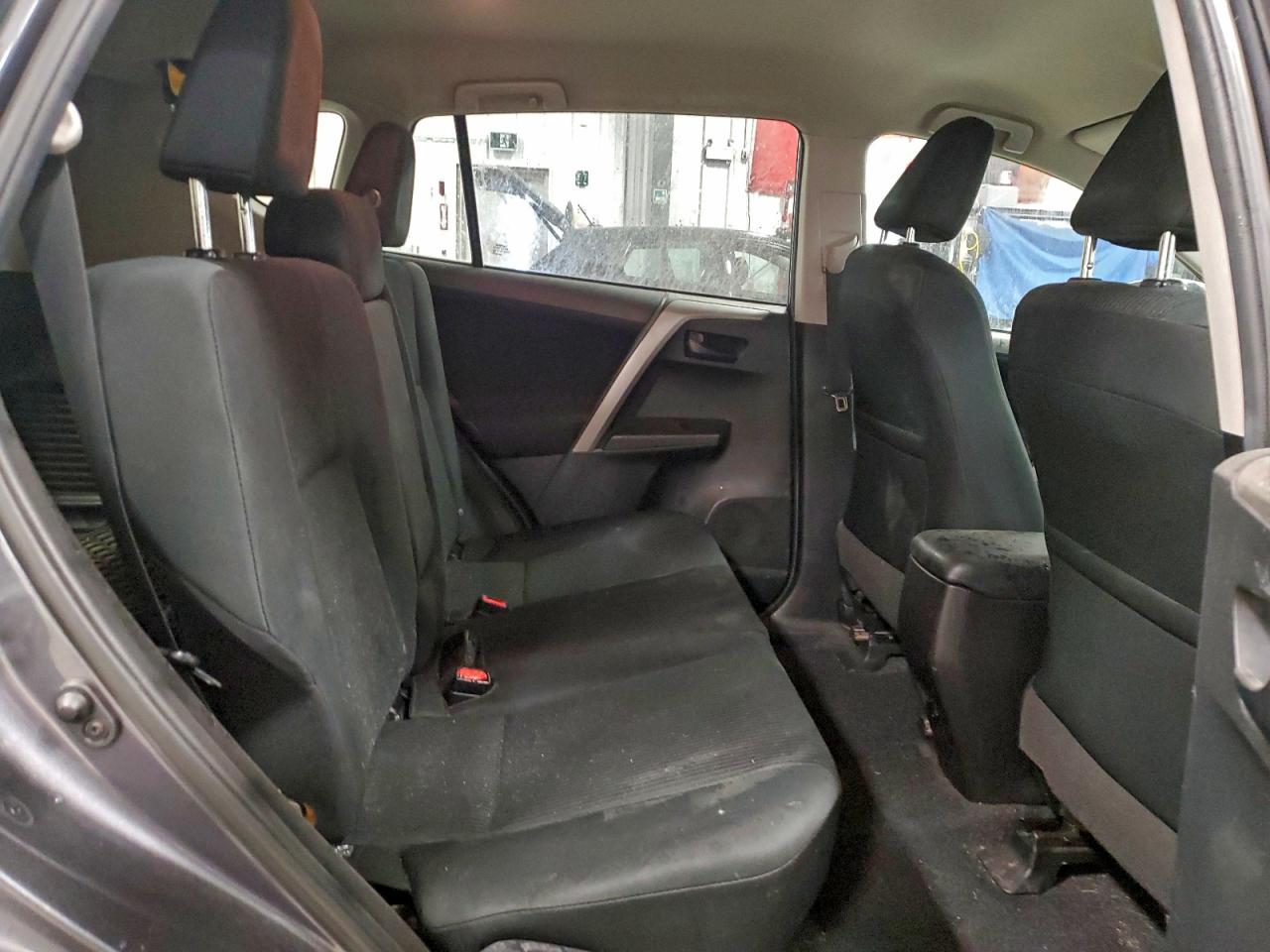 2018 TOYOTA RAV4 LE photo 11
