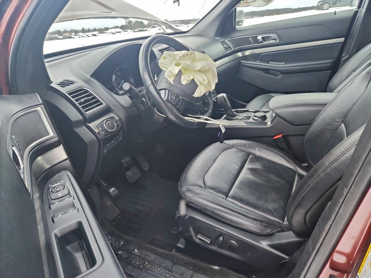 2018 FORD EXPLORER XLT photo 7