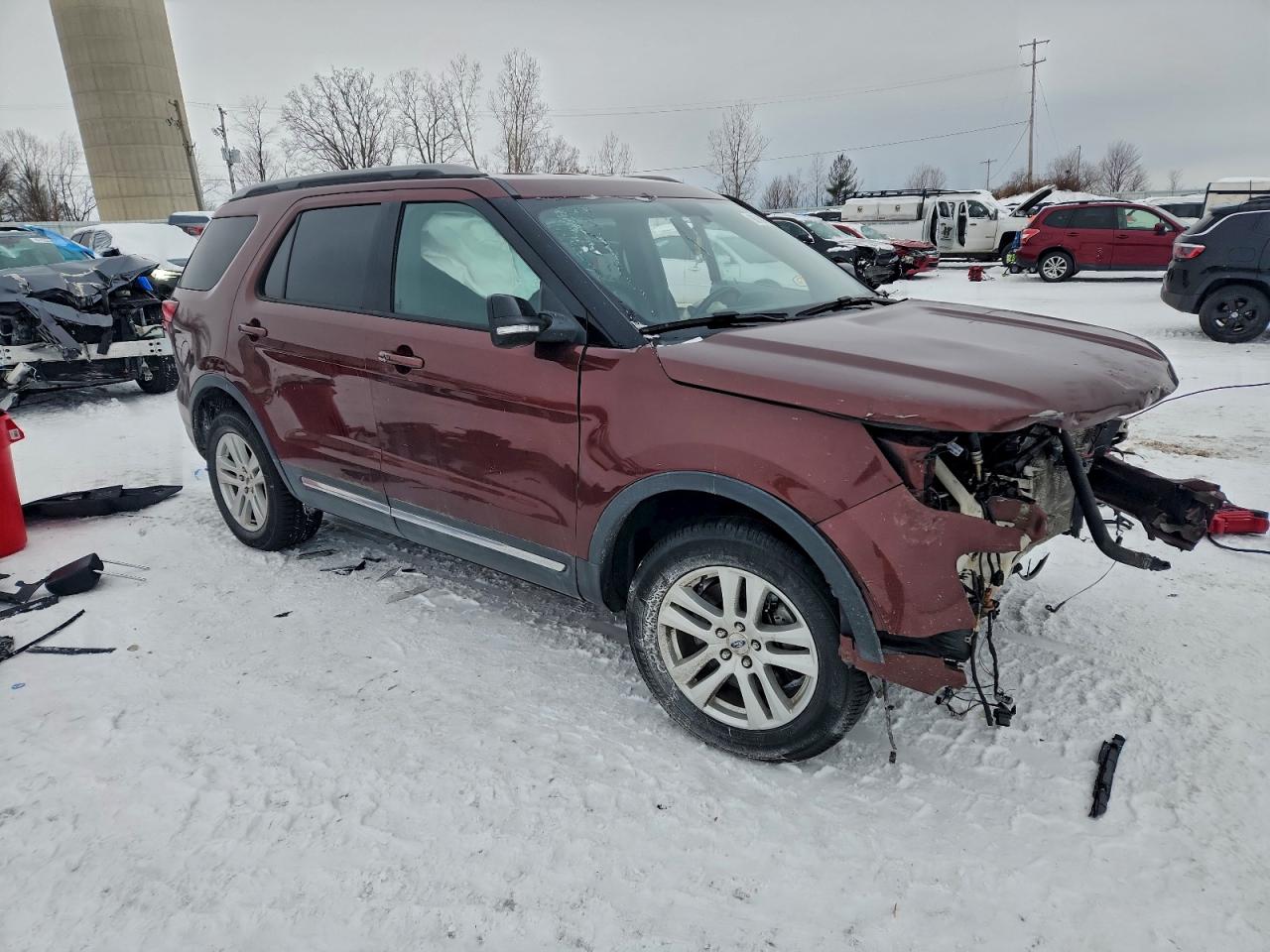 2018 FORD EXPLORER XLT photo 4