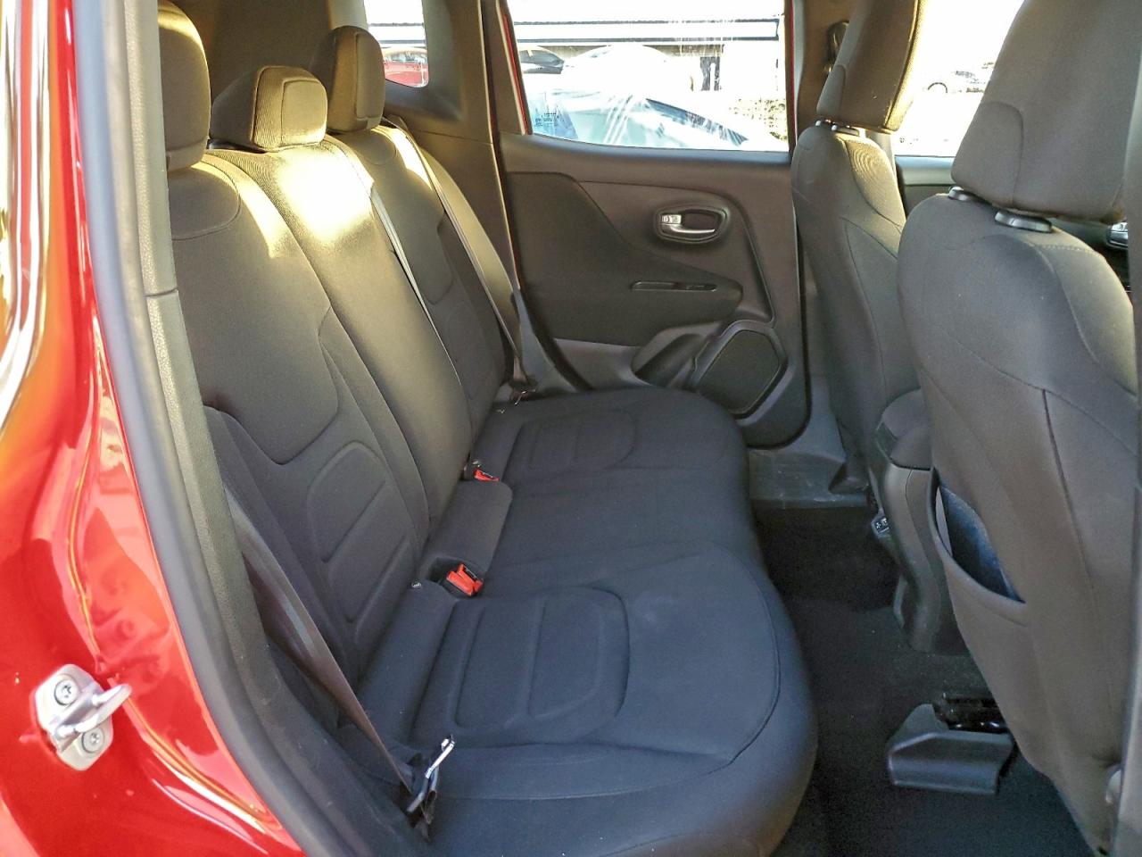 2020 JEEP RENEGADE LATITUDE photo 10