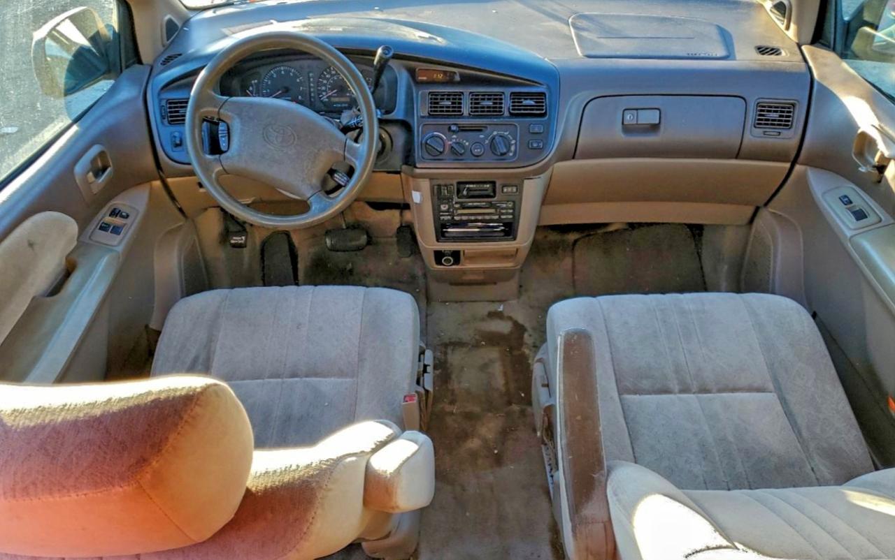 1999 TOYOTA SIENNA LE photo 15
