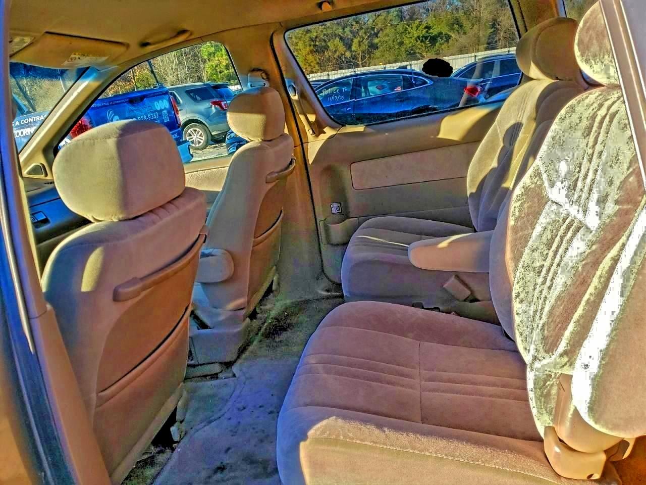 1999 TOYOTA SIENNA LE photo 21