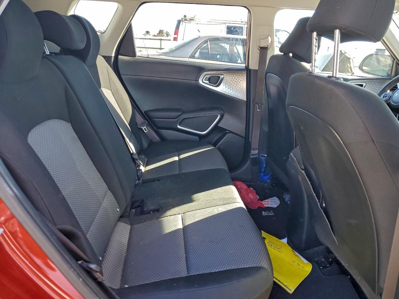 2022 KIA SOUL LX photo 21