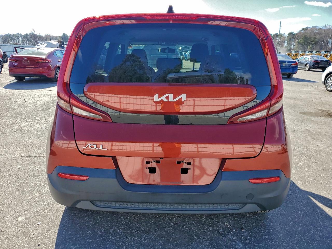 2022 KIA SOUL LX photo 11