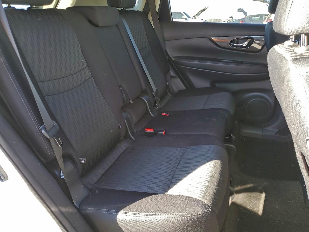 2018 NISSAN ROGUE S photo 21