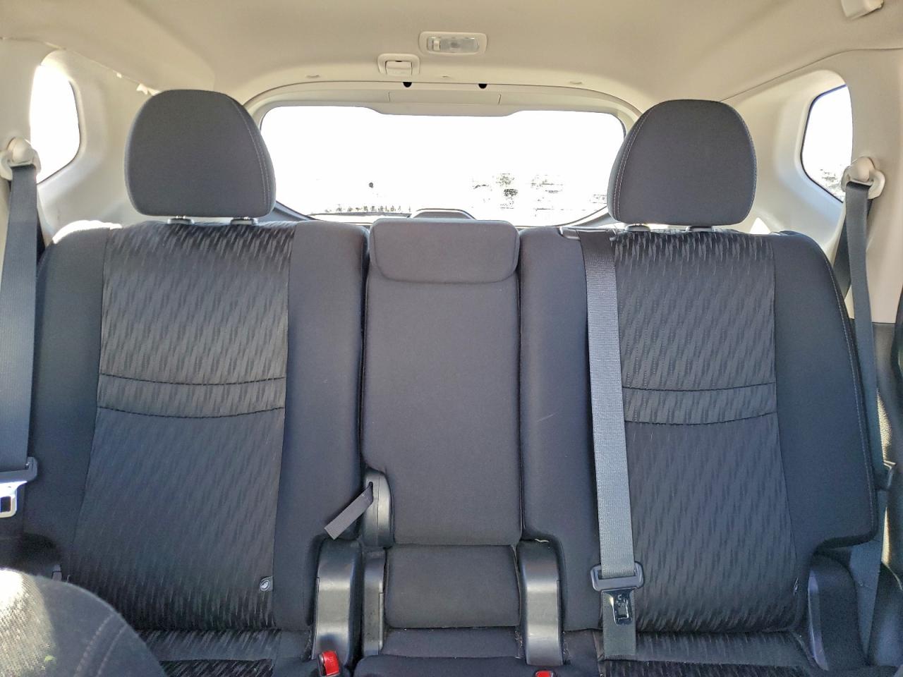 2018 NISSAN ROGUE S photo 19