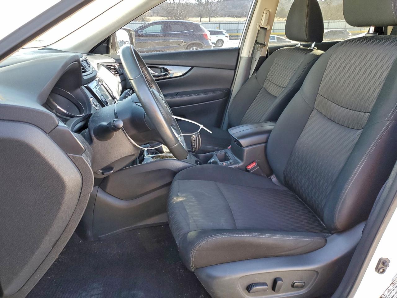 2018 NISSAN ROGUE S photo 13