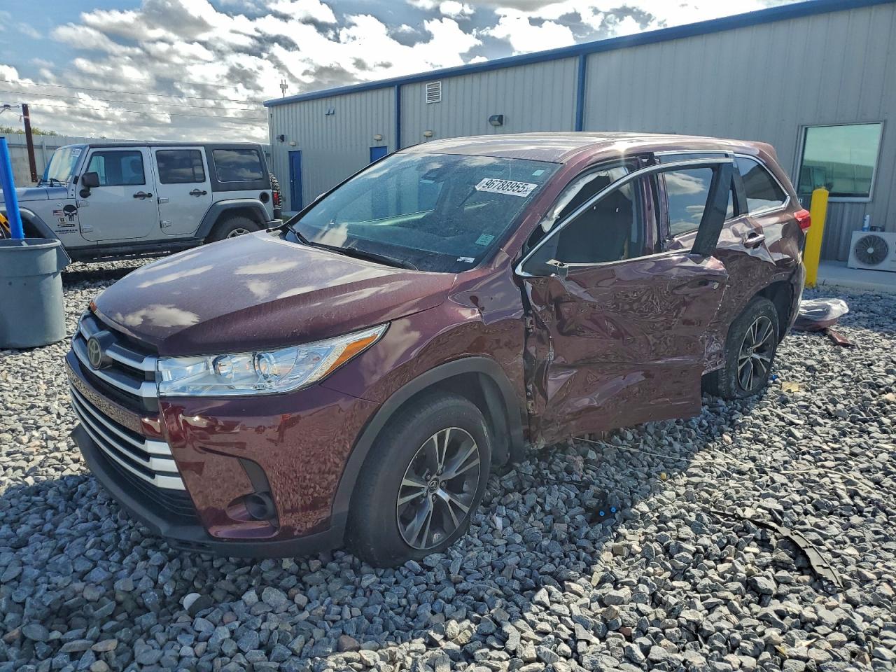 2017 TOYOTA HIGHLANDER