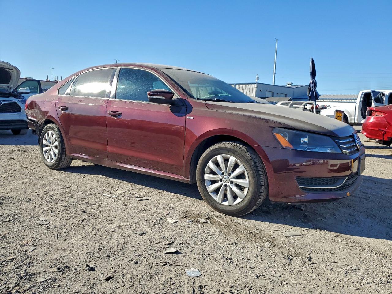 2014 VOLKSWAGEN PASSAT S photo 4