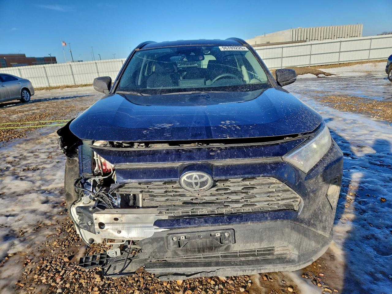 2021 TOYOTA RAV4 XLE photo 5