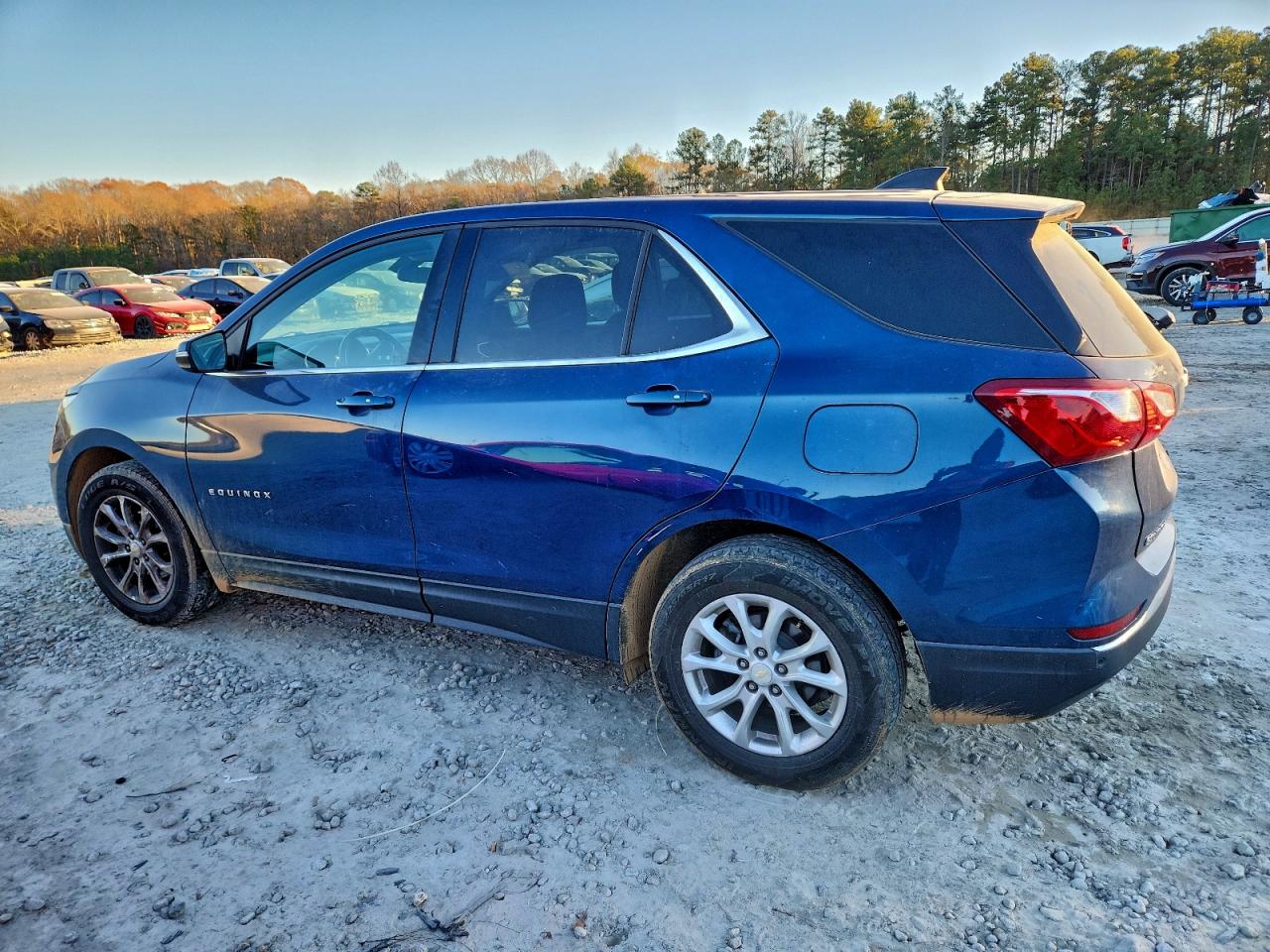 2019 CHEVROLET EQUINOX LT photo 2