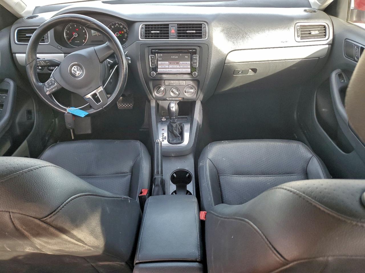 2014 VOLKSWAGEN JETTA SE photo 8