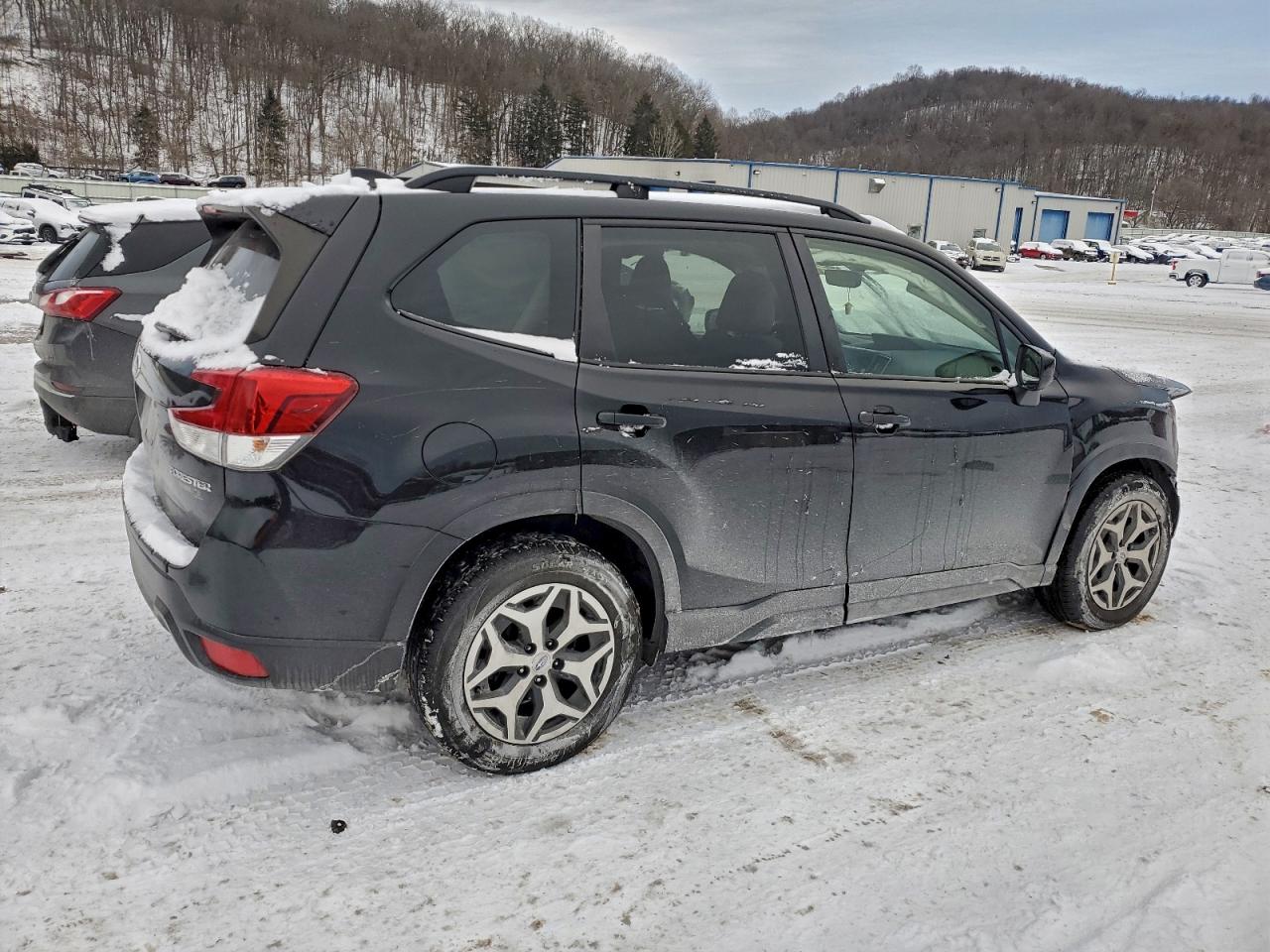 2019 SUBARU FORESTER PREMIUM photo 3